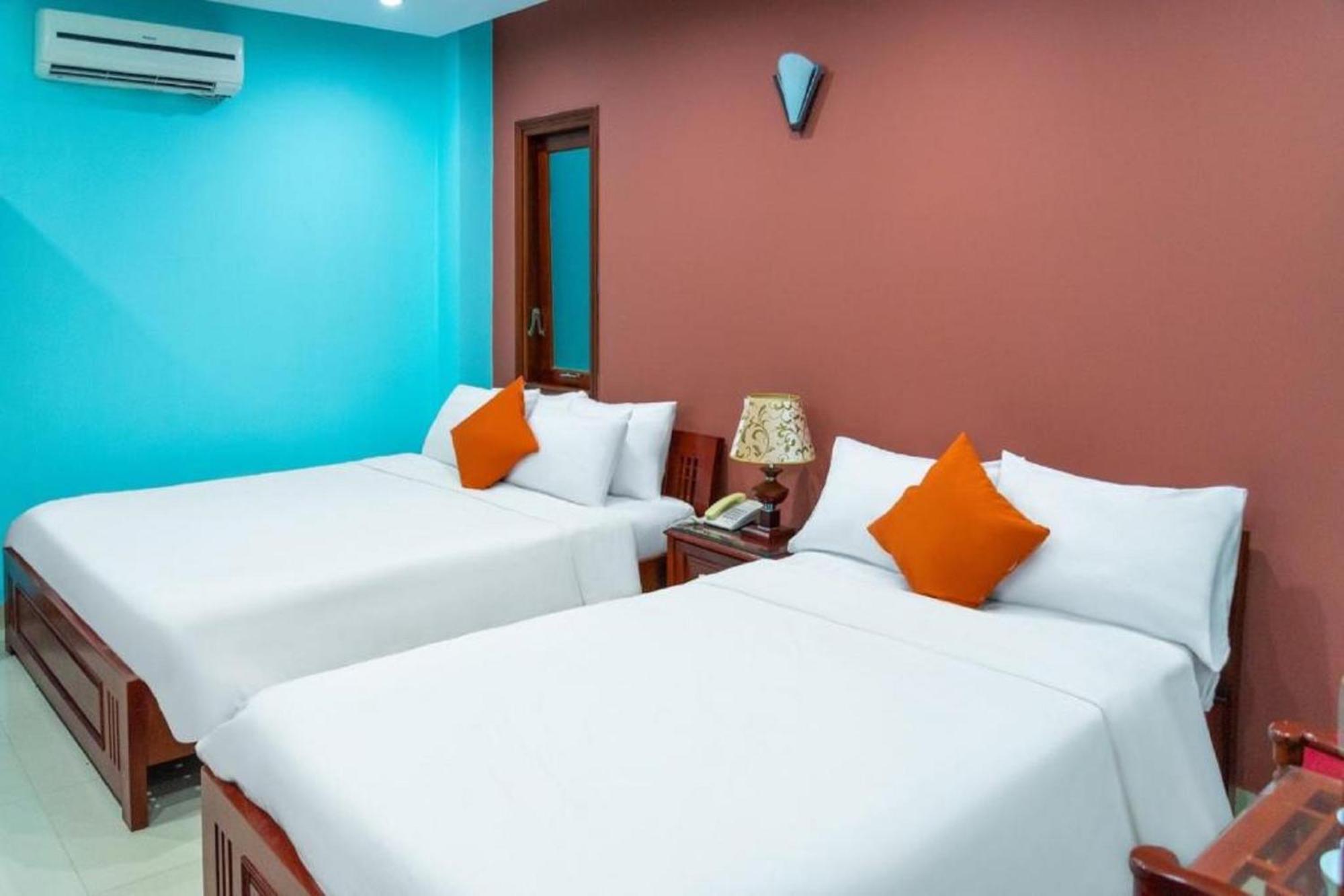 Central Beach Hotel Da Nang Buitenkant foto